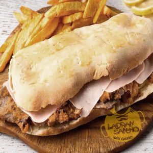 SanDwich de Milanesa con Fritas (comen 2)
